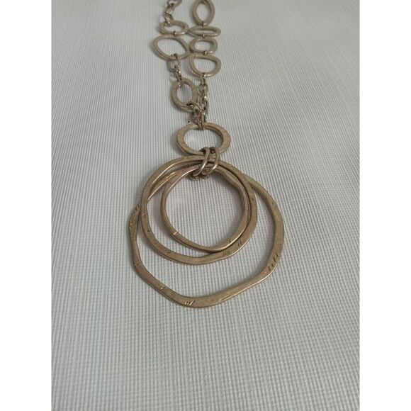 Gold Tone Large Cable Link Chain Metal Circle Pendant Vintage Statement Necklace - Picture 6 of 10